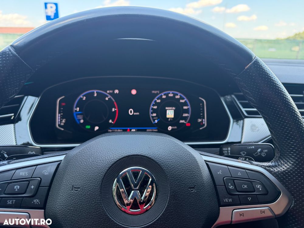 Volkswagen Passat 2.0 TDI DSG R Executive - 7