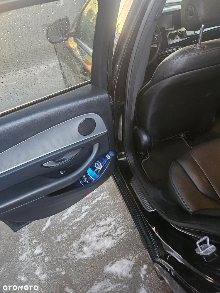 Mercedes-Benz Klasa E 200 d 9G-TRONIC - 4