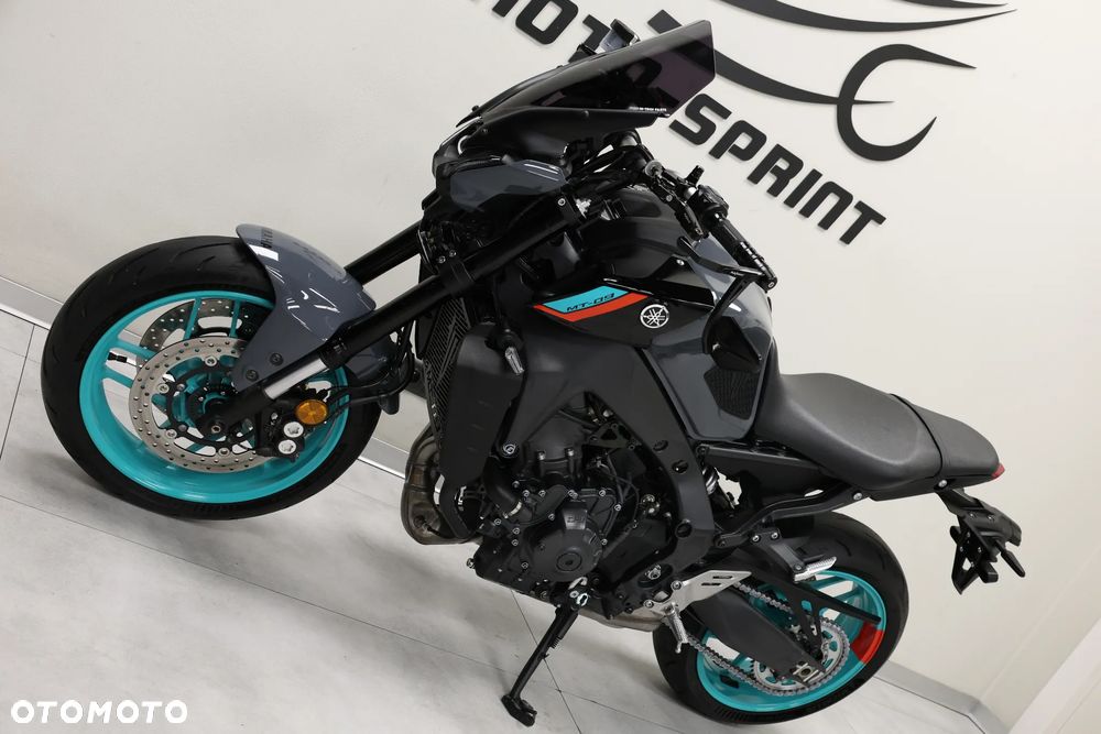 Yamaha MT - 9