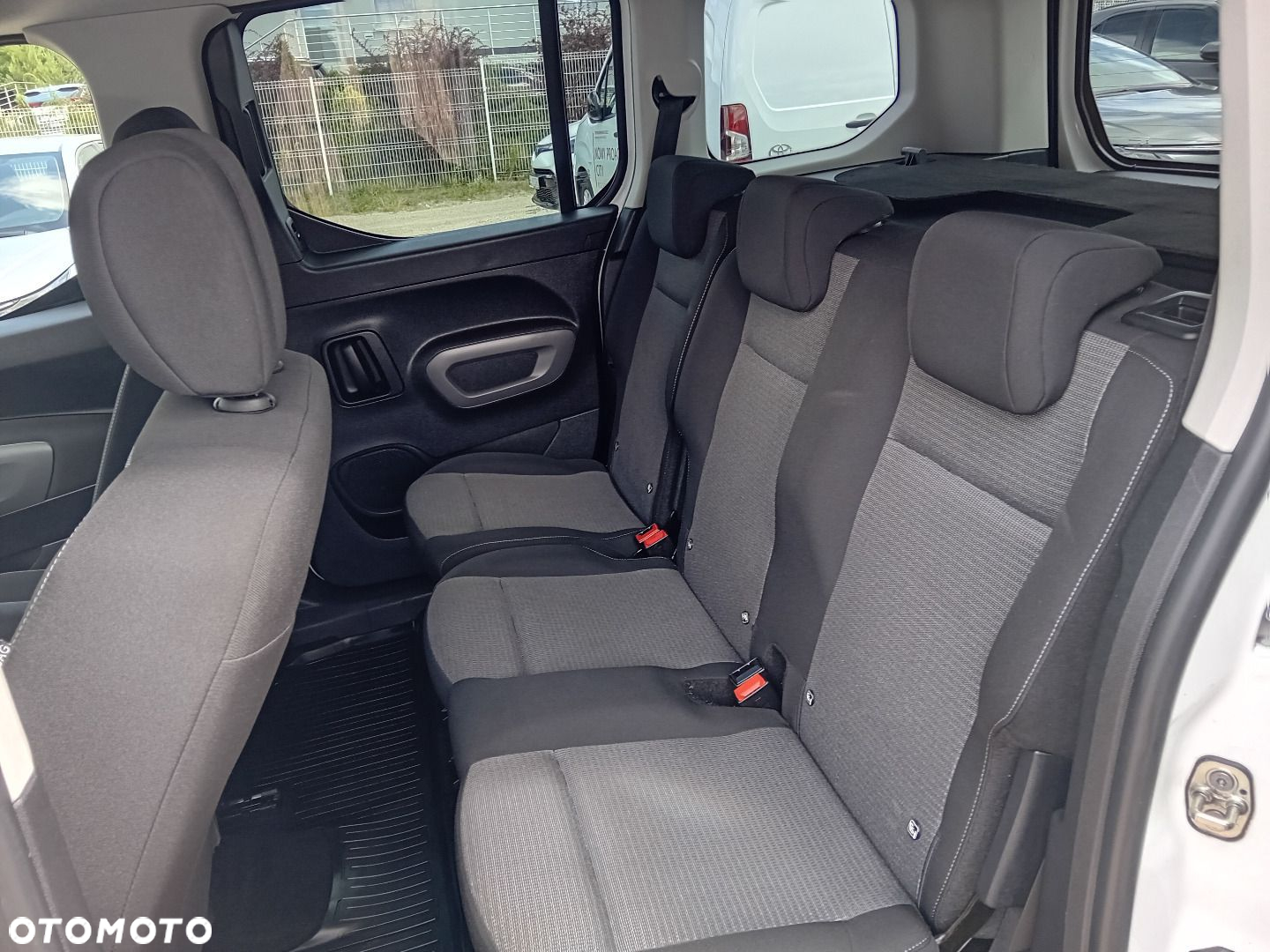 Toyota Proace City Verso 1.5 D-4D Business - 28