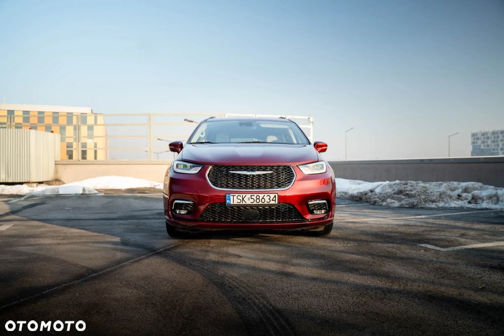 Chrysler Pacifica - 3