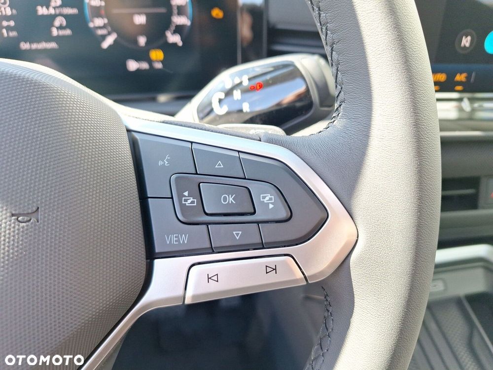 Volkswagen T-Roc - 21