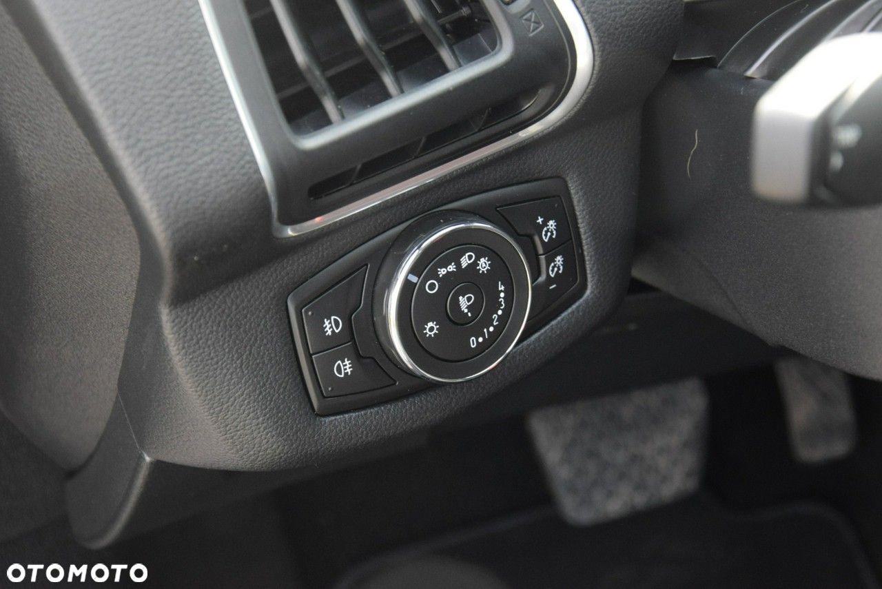 Ford B-MAX 1.6 Titanium - 29