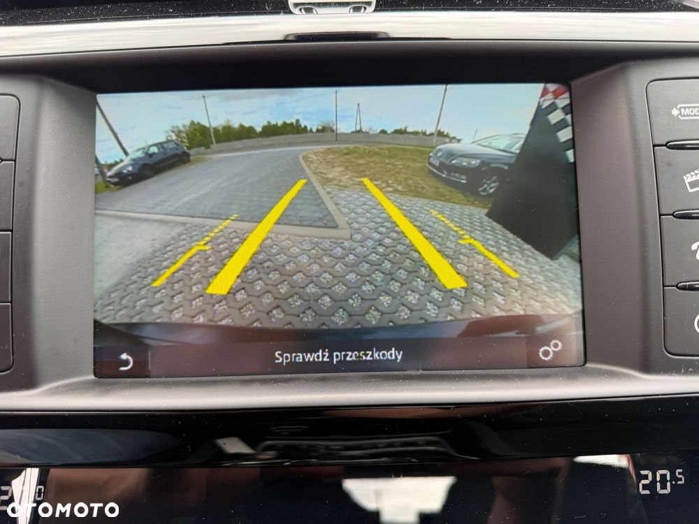 Jaguar XE 20t Prestige - 29