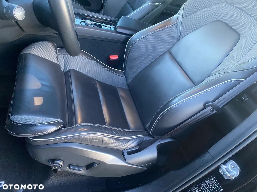 Volvo XC 60 B5 D AWD Geartronic RDesign - 13