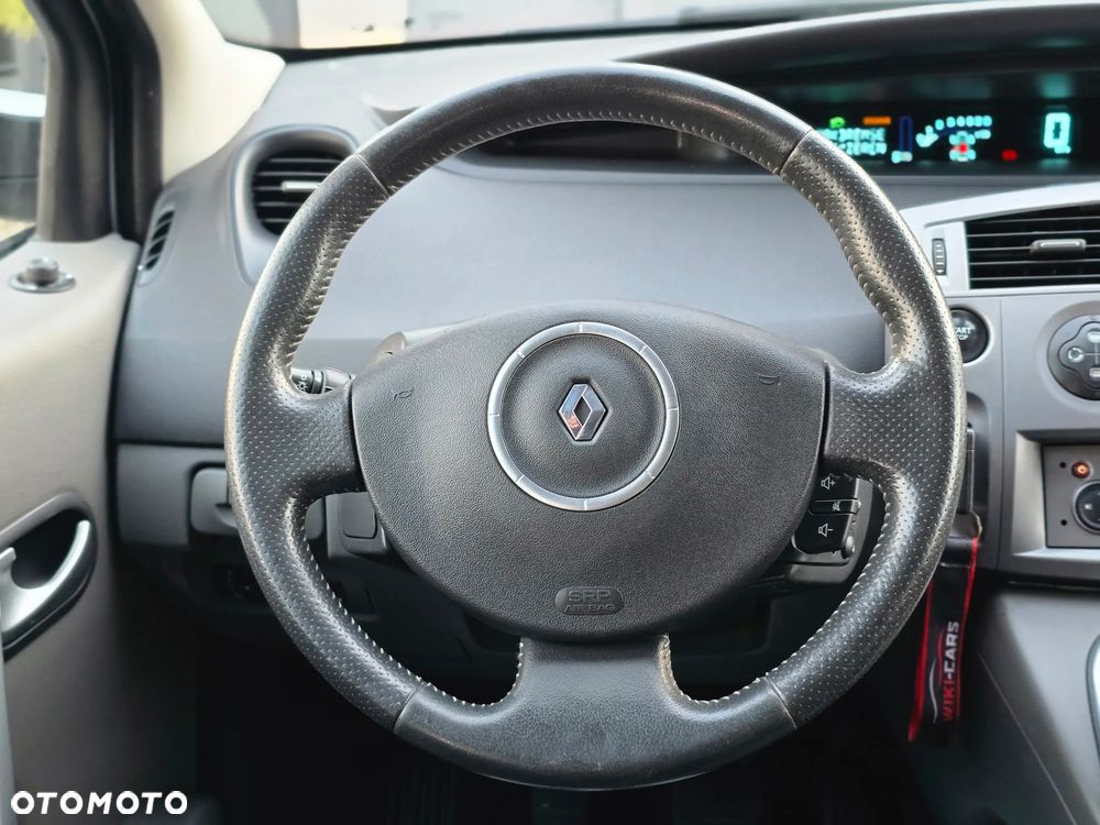 Renault Scenic 2.0 16V Luxe Expression - 28