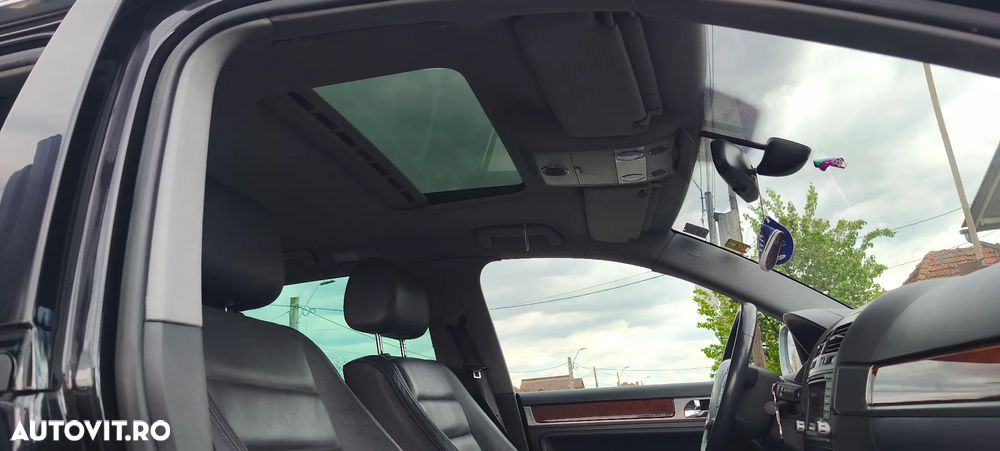 Volkswagen Touareg 3.0 V6 TDI DPF Exclusive Edition - 32