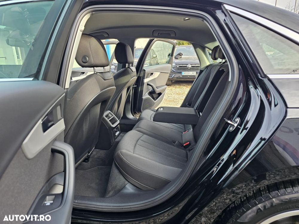 Audi A4 35 TDI S tronic MHEV S Line - 23