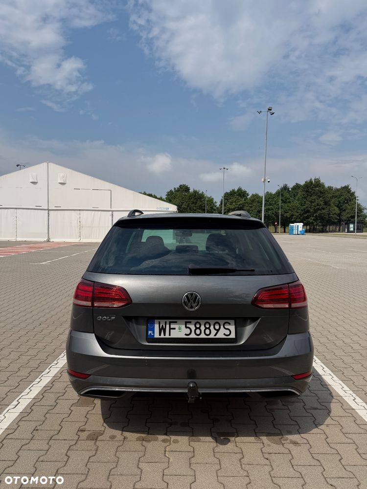 Volkswagen Golf - 2