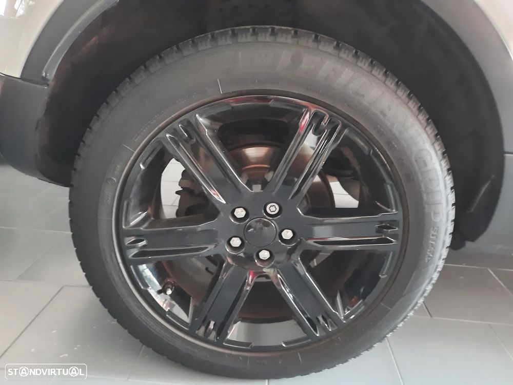 Land Rover Range Rover Evoque - 25