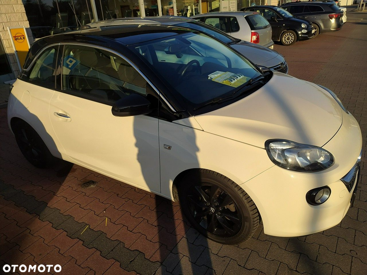 Opel Adam 1.2 - 10