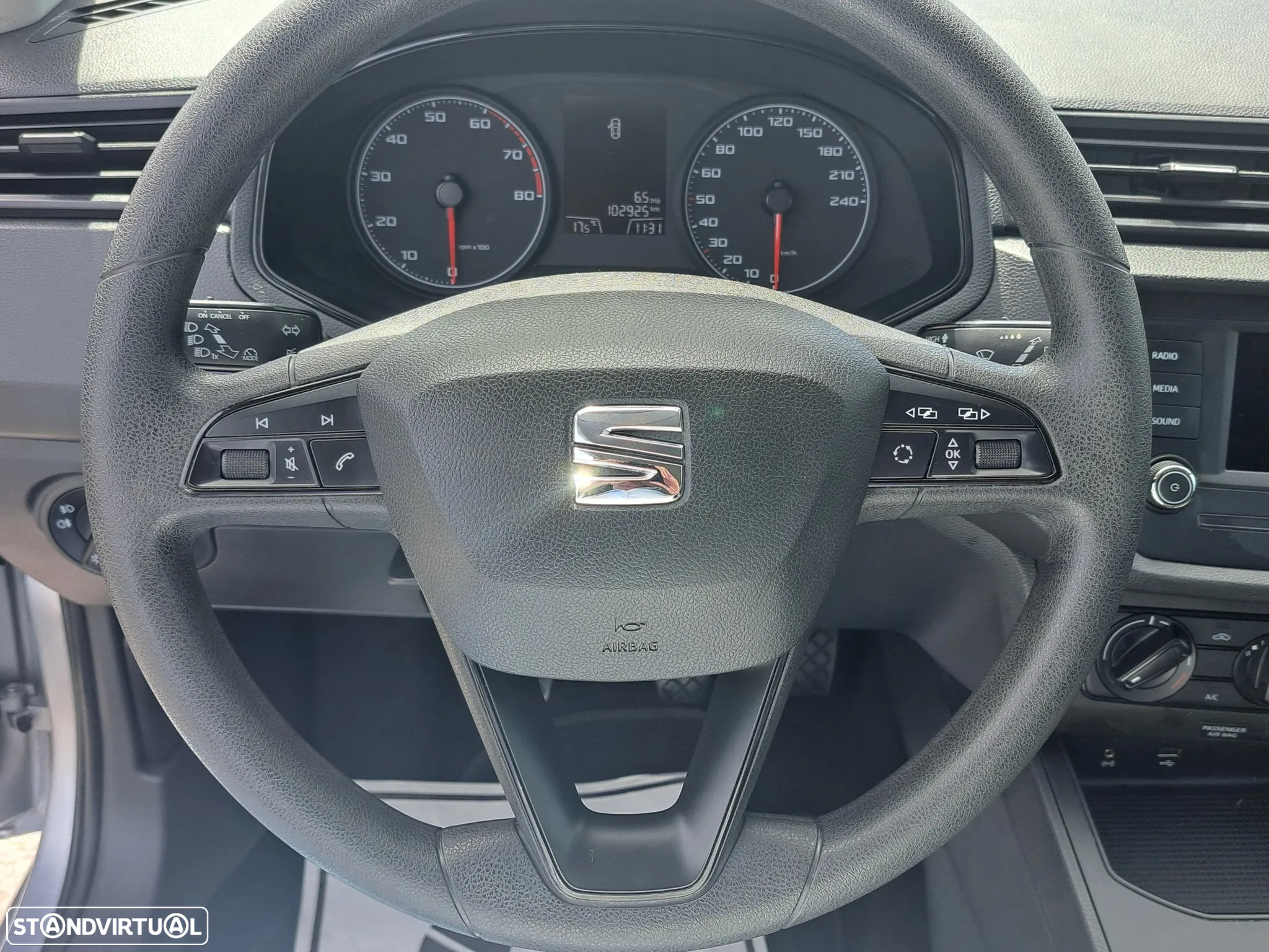 SEAT Ibiza 1.0 EcoTSI Reference - 28