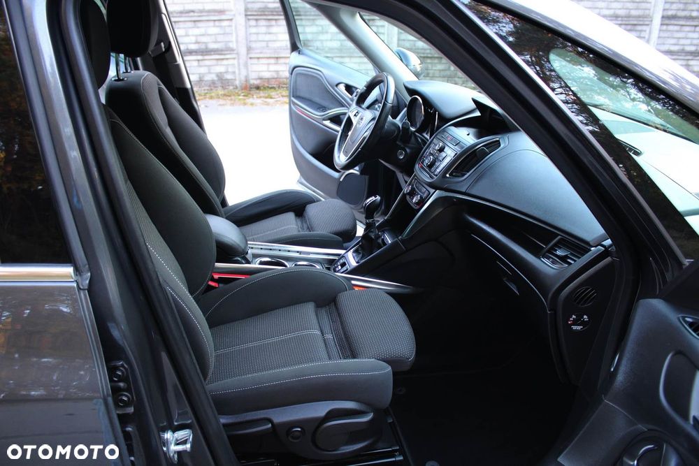 Opel Zafira 1.4 Turbo Business Edition - 12