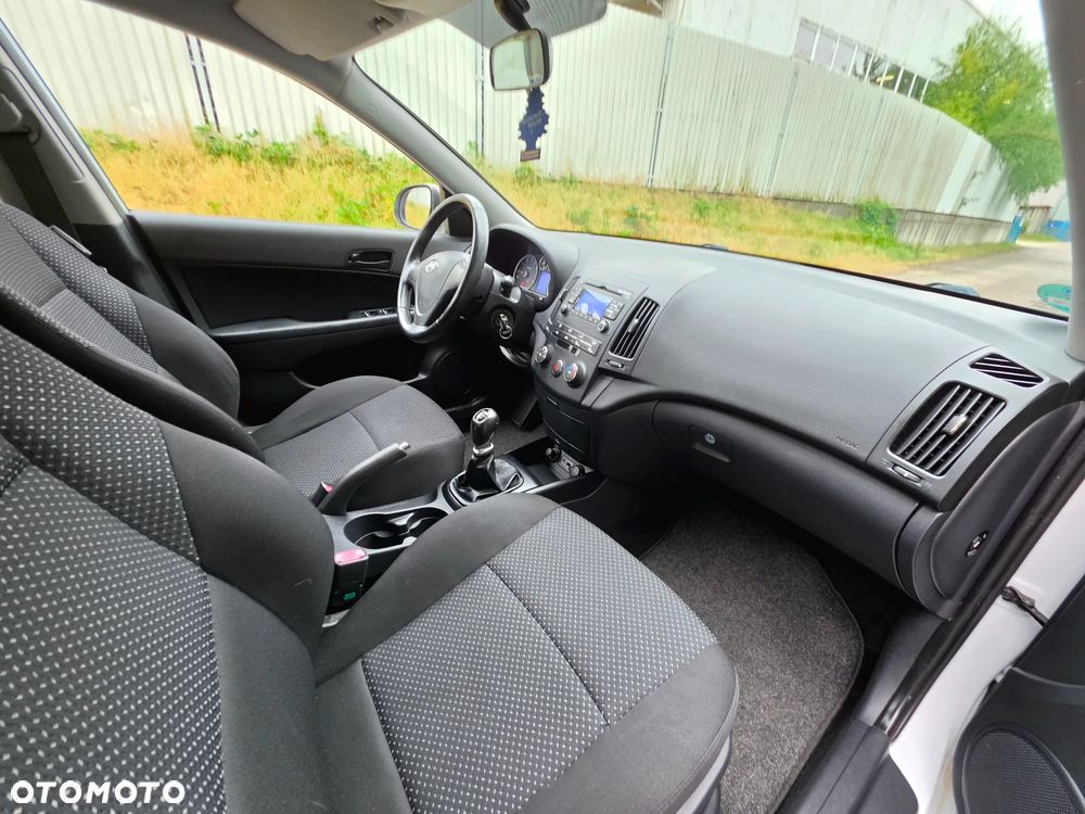 Hyundai i30 1.4 FIFA WM Edition - 10