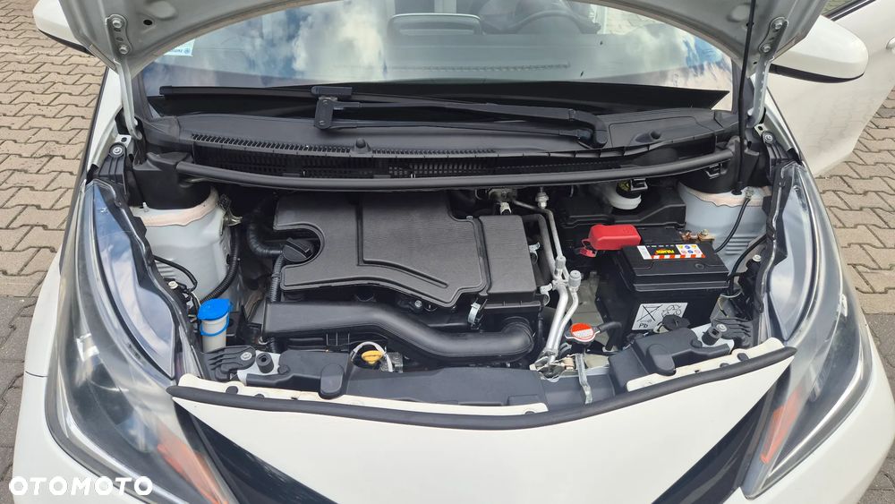 Toyota Aygo x-clusiv - 21