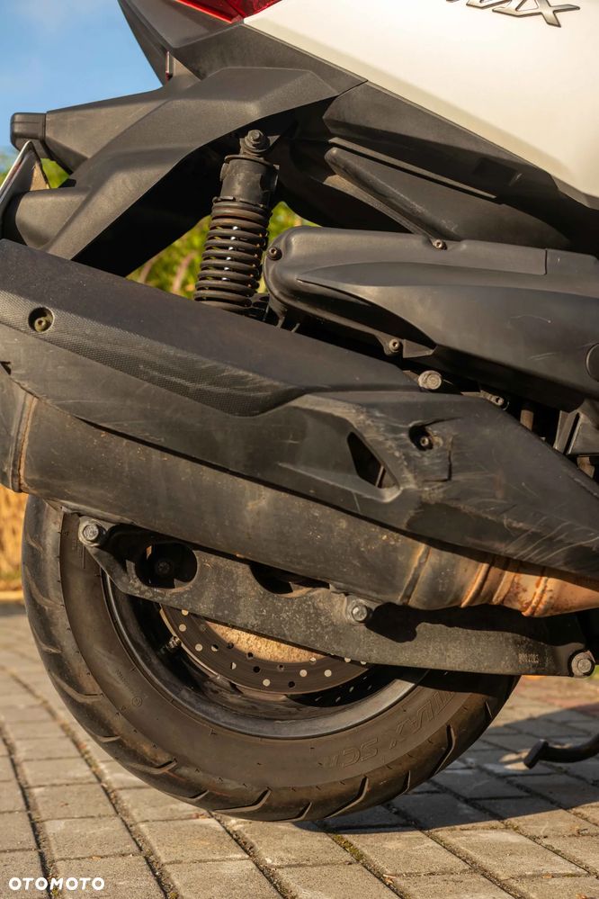 Yamaha X-max - 24