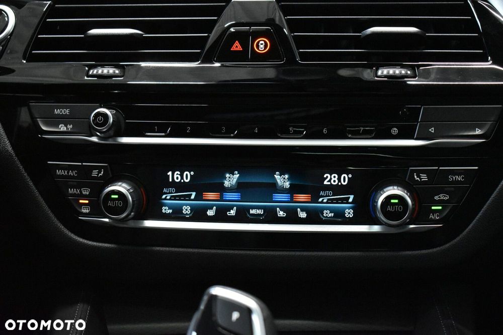 BMW Seria 5 520d mHEV M Sport sport - 23