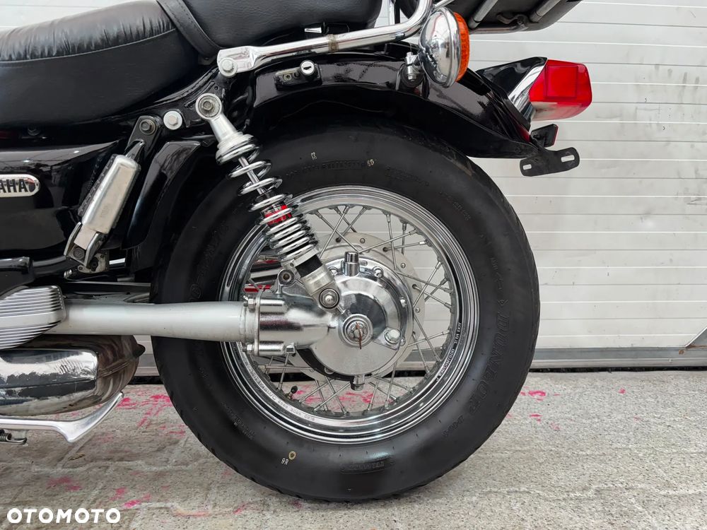 Yamaha XV - 24