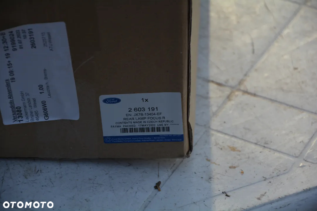 Ford Focus kombi mk4  lampa tylna prawa - 6