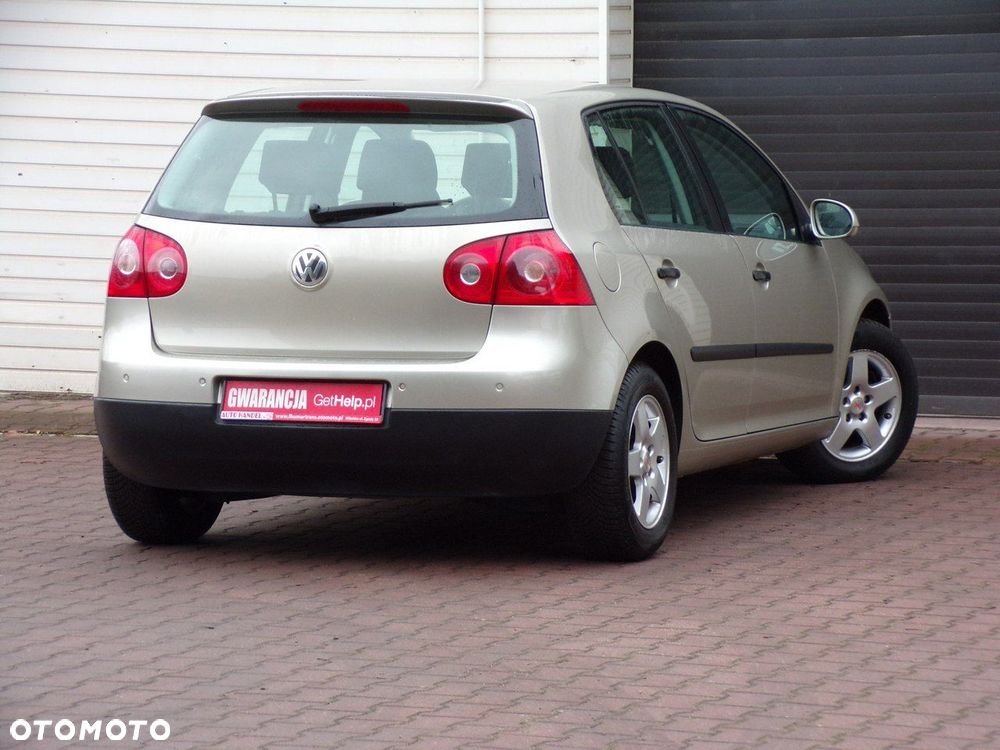 Volkswagen Golf 1.6 Comfortline - 6