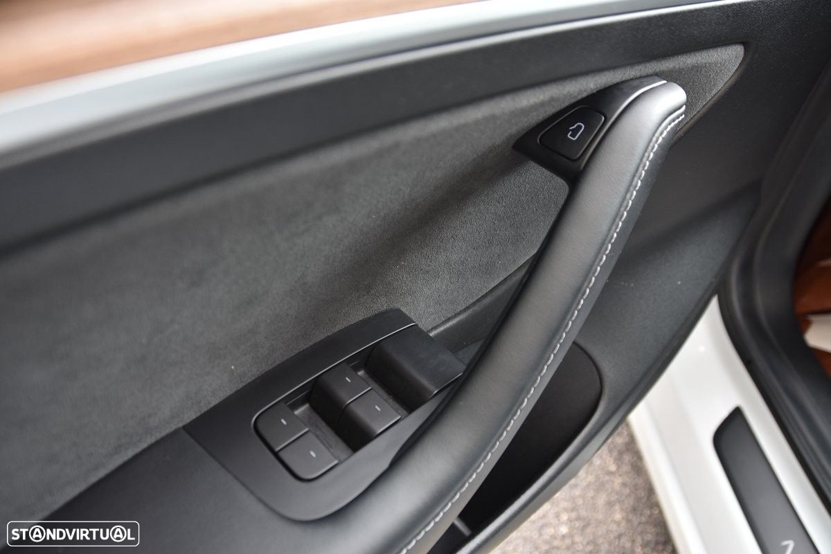 Tesla Model 3 Tração Traseira - 13