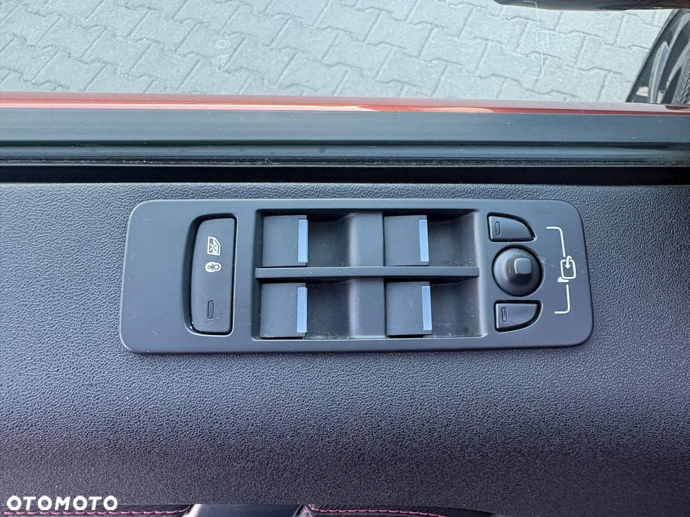 Land Rover Discovery Sport 2.0 D180 R-Dynamic - 27