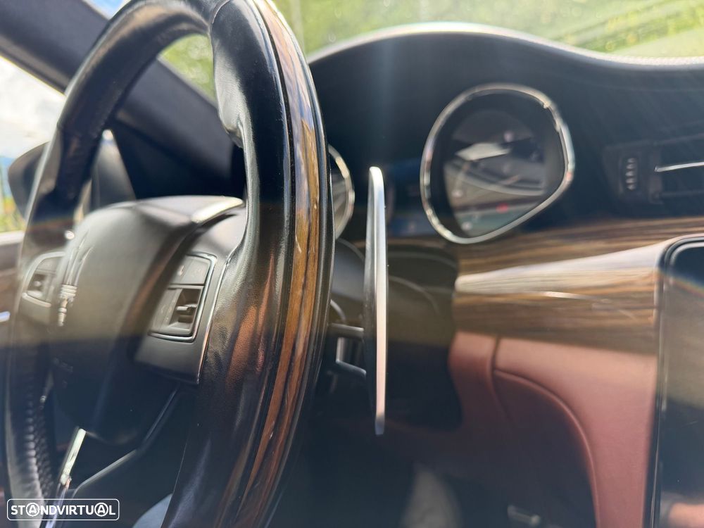 Maserati Quattroporte 3.0 V6 D GranLusso - 14