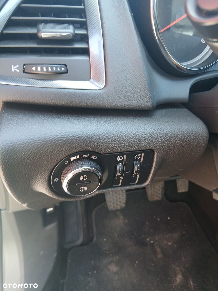 Opel Astra 1.7 CDTI Cosmo - 17