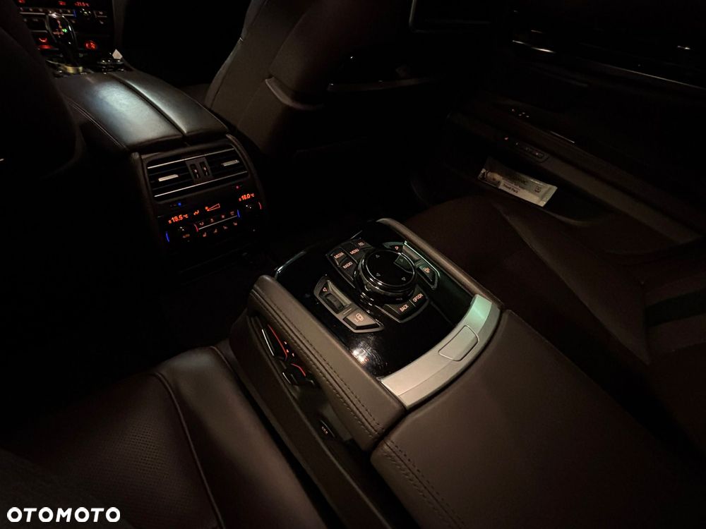 BMW Seria 7 750d xDrive - 4