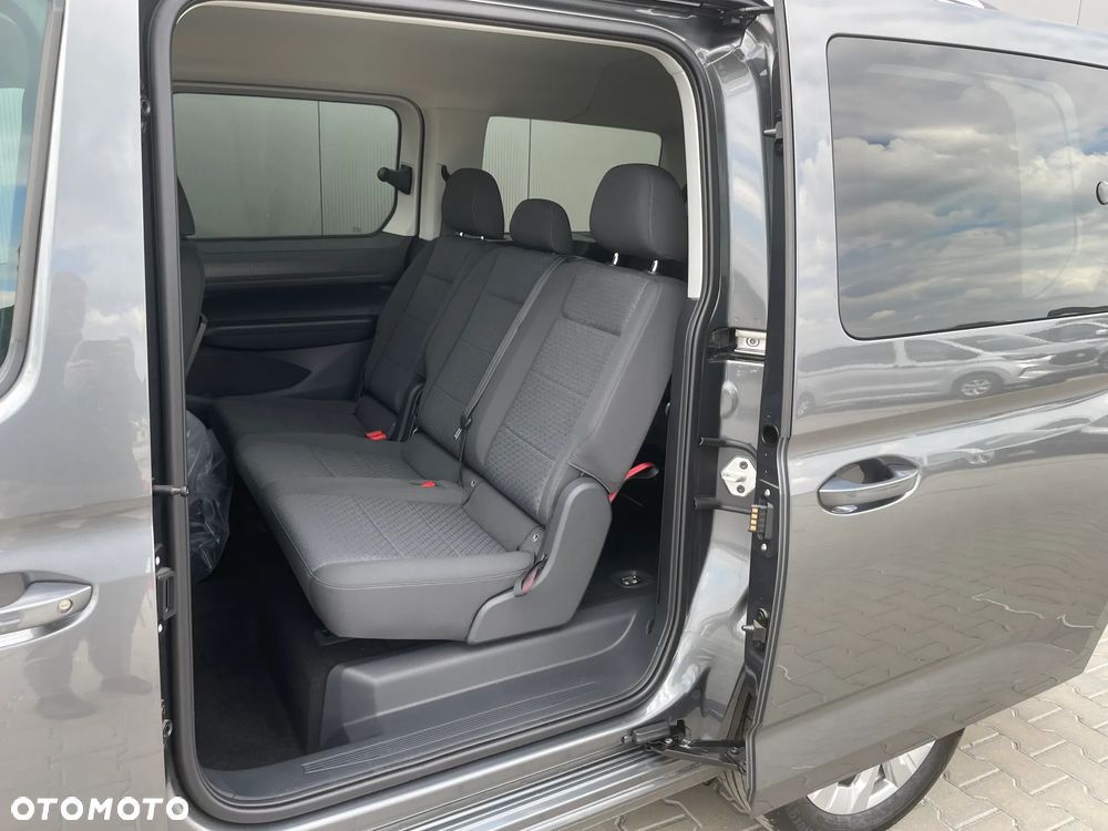 Ford Tourneo Connect 1.5 EcoBoost Titanium - 23