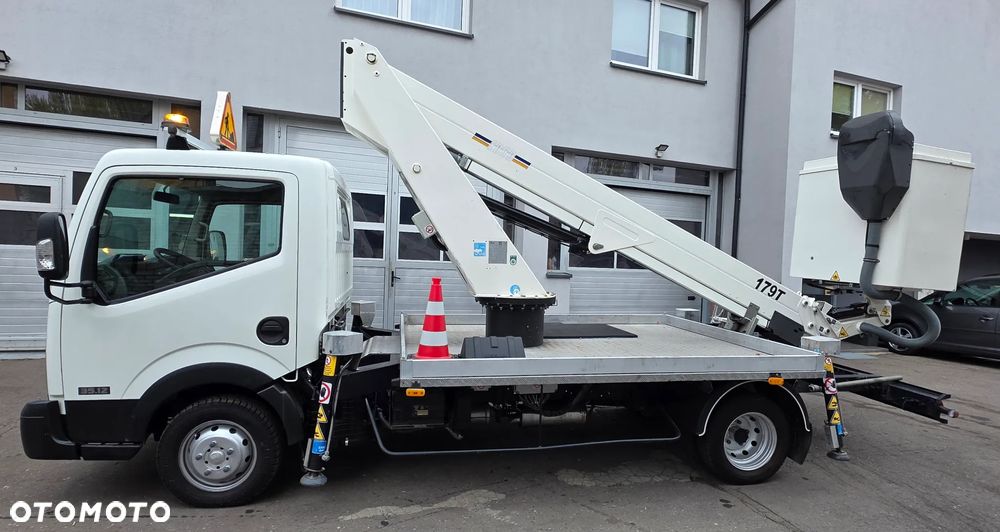 Nissan Cabstar - 2