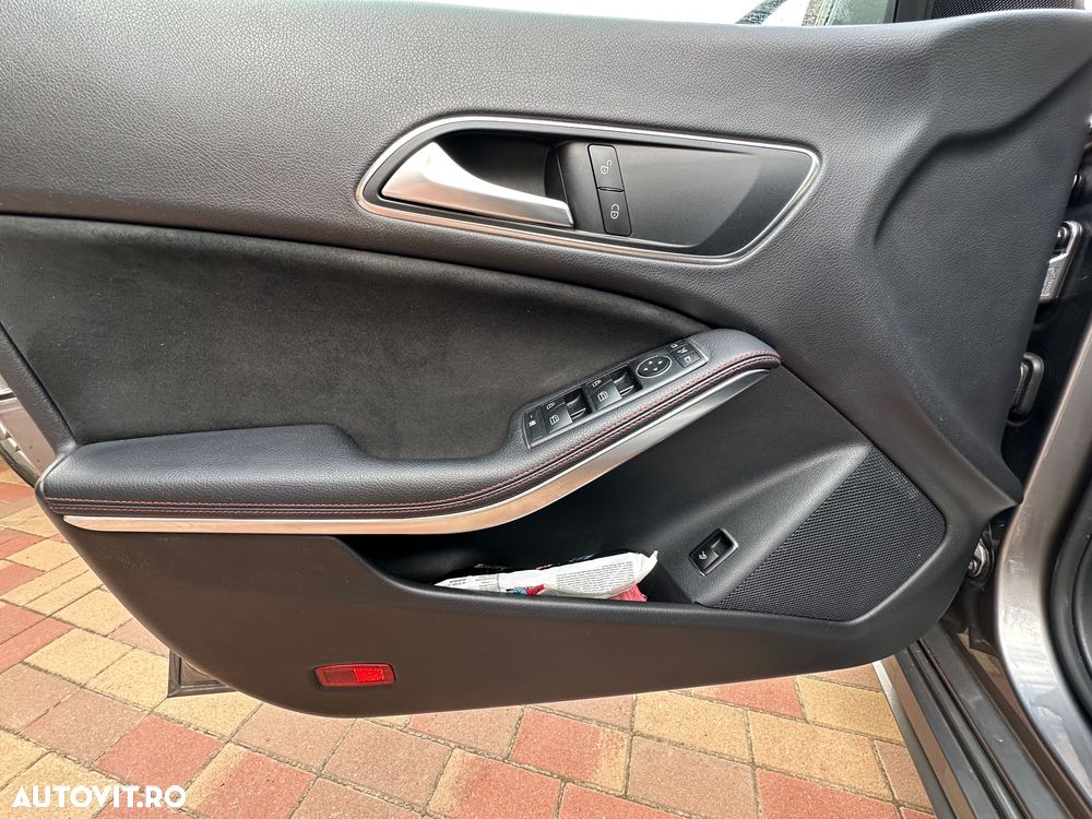 Mercedes-Benz CLA 220 d 7G-DCT AMG Line - 12