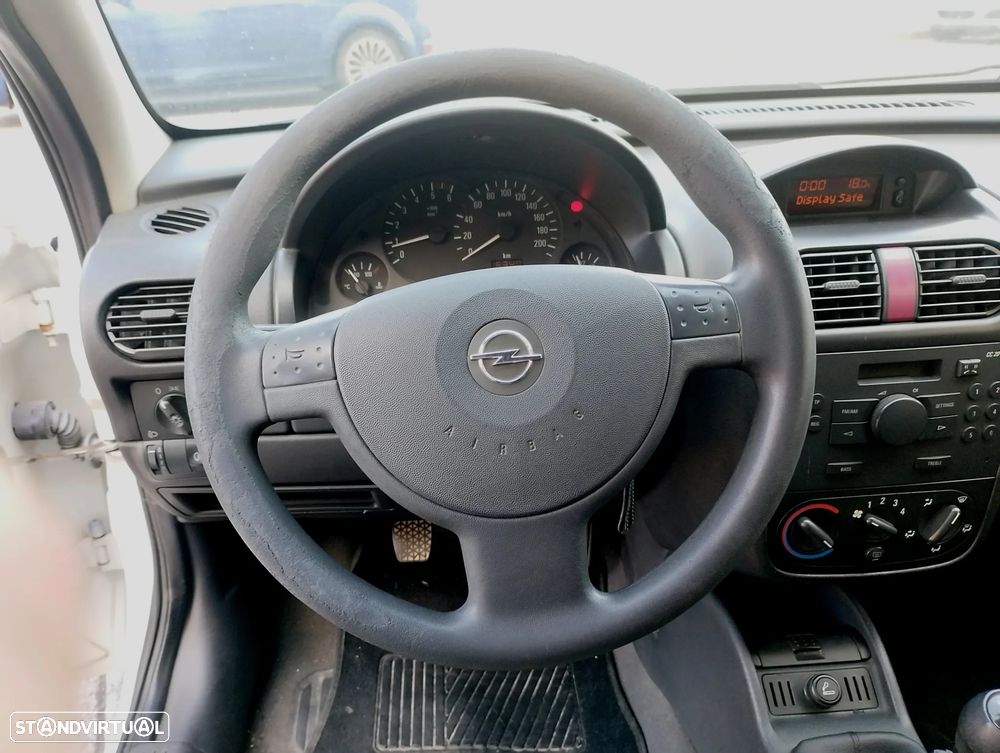 Opel CORSA - 26