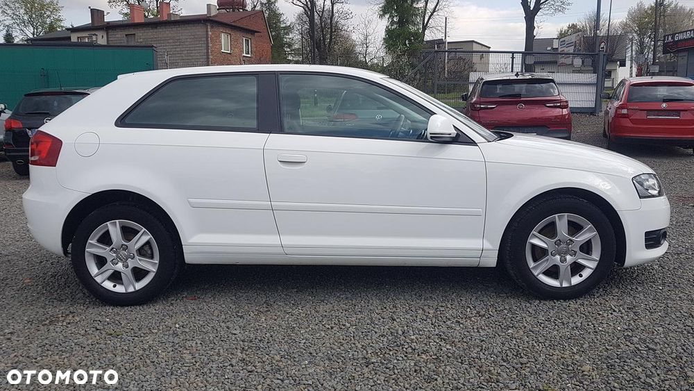 Audi A3 3-drzwiowe 1.4 TFSI Ambition - 7