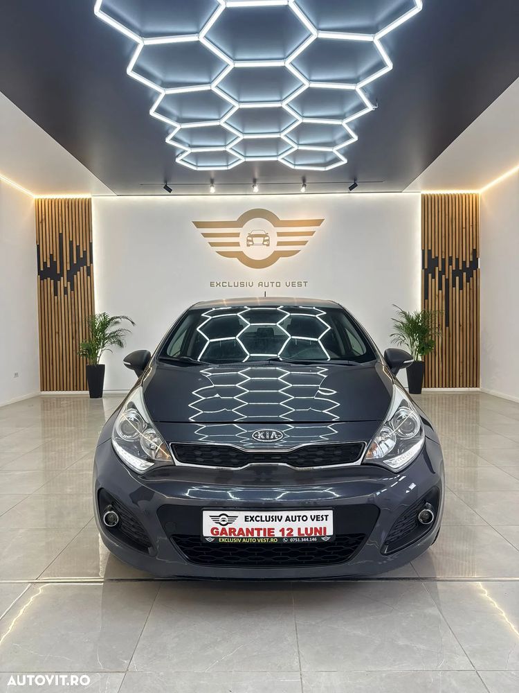 Kia Rio - 10