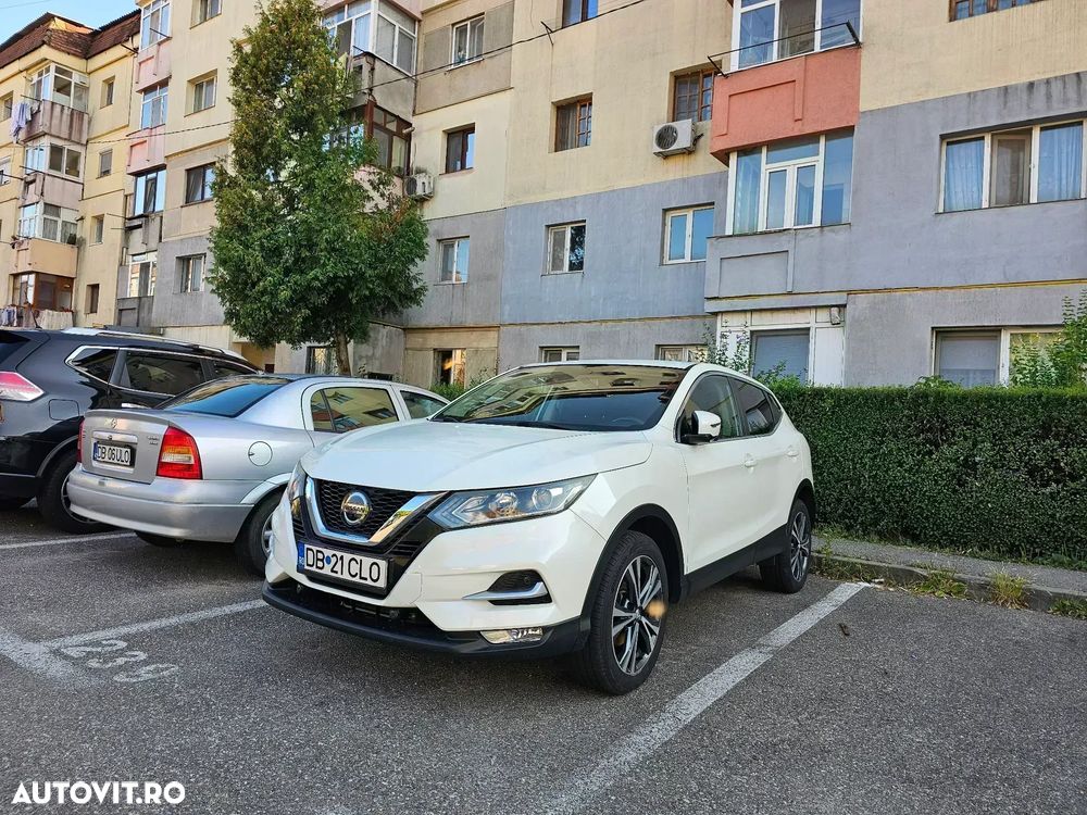 Nissan Qashqai - 2
