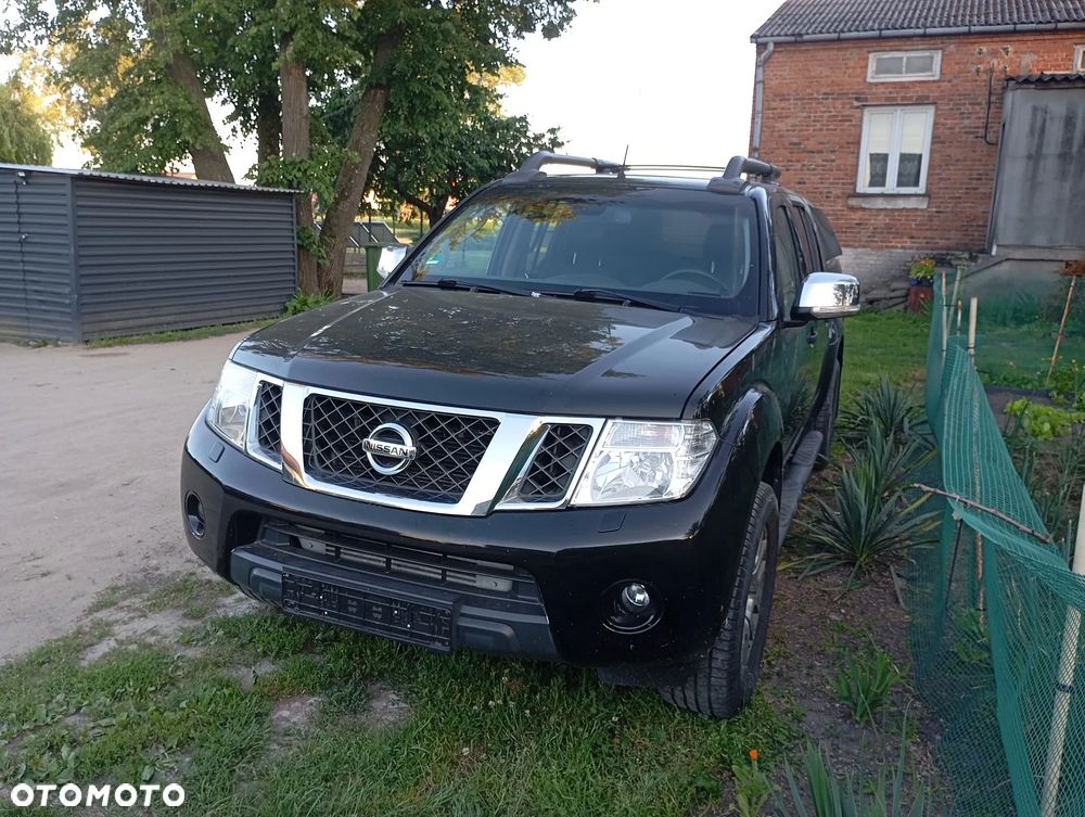 Nissan Navara 3.0 D V6 Platinum Long EU5 - 4
