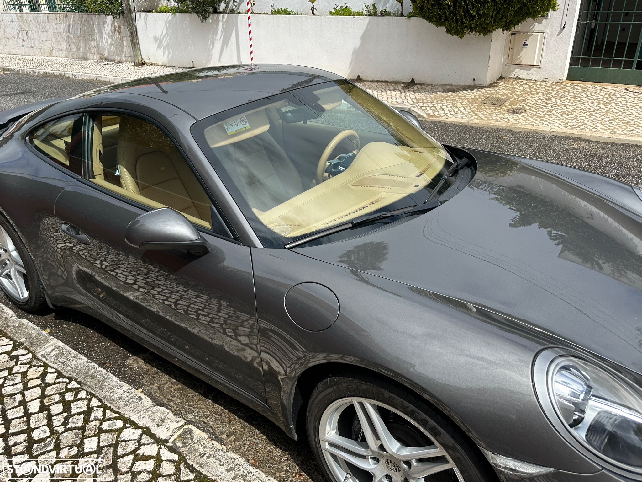 Porsche 911 Série F - 10