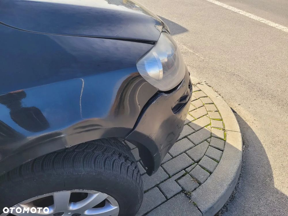 Volkswagen Golf Plus 2.0 TDI Comfortline DSG - 18