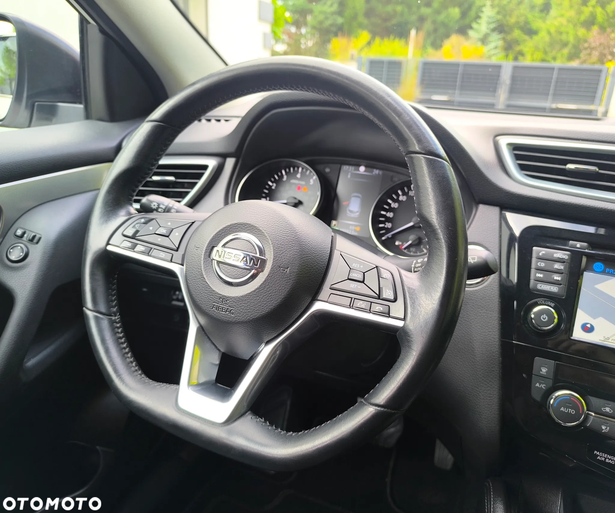 Nissan Qashqai 1.2 DIG-T N-Connecta Xtronic EU6 - 21