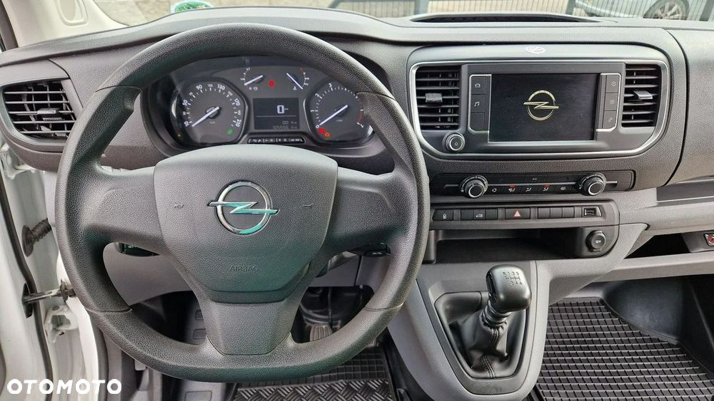 Opel Vivaro - 22