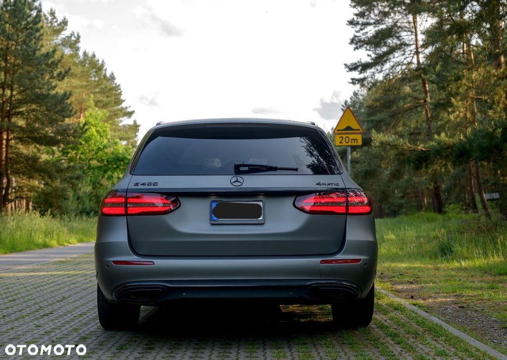 Mercedes-Benz Klasa E 400 4-Matic 9G-TRONIC - 4