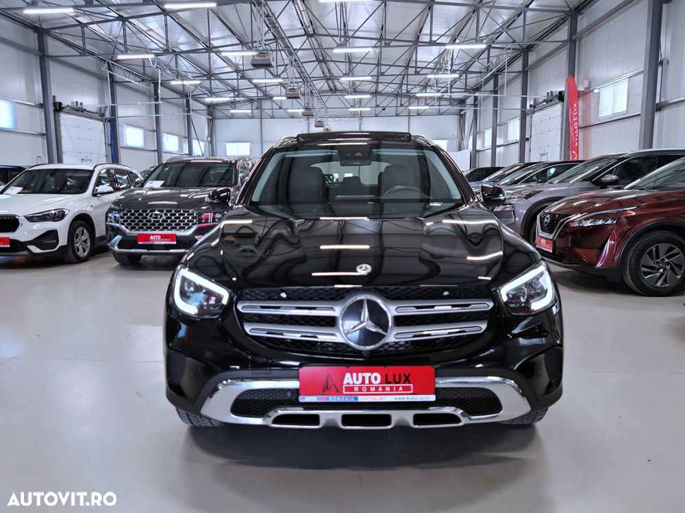 Mercedes-Benz GLC 300 e 4MATIC - 3