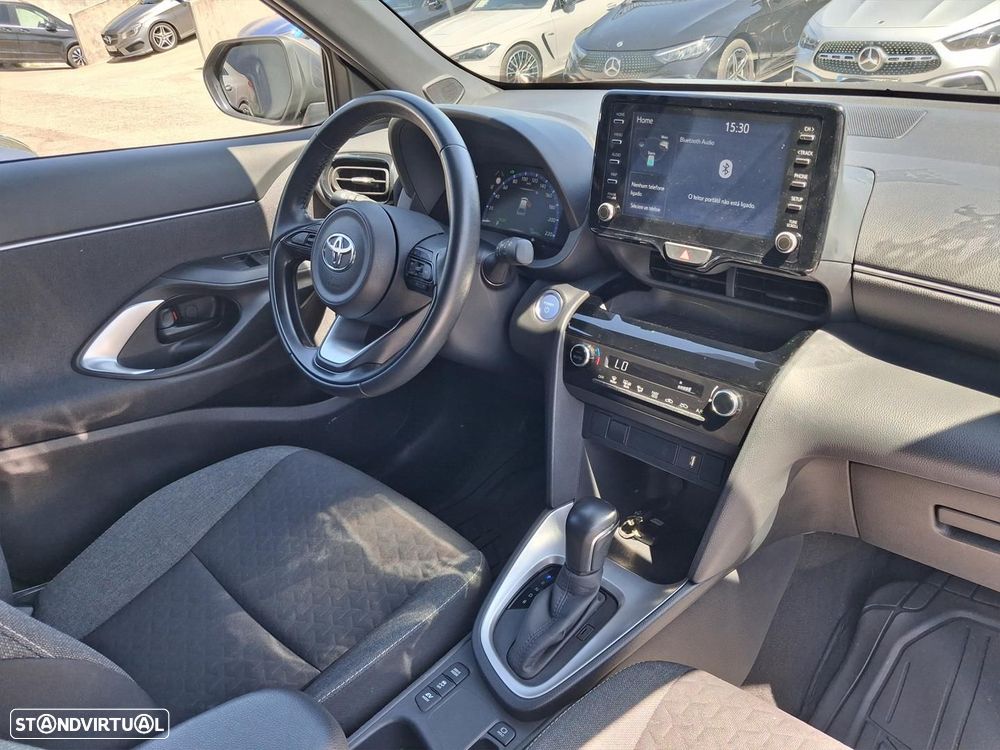 Toyota Yaris Cross 1.5 HDF Luxury - 15