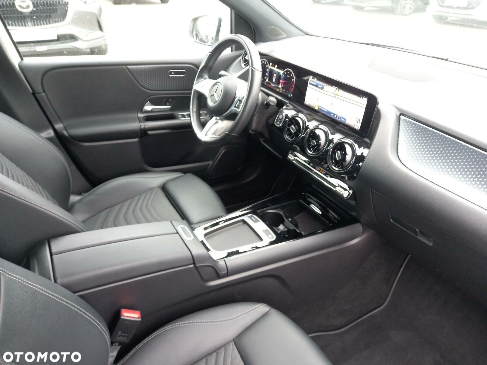 Mercedes-Benz Klasa B 200 7G-DCT - 16