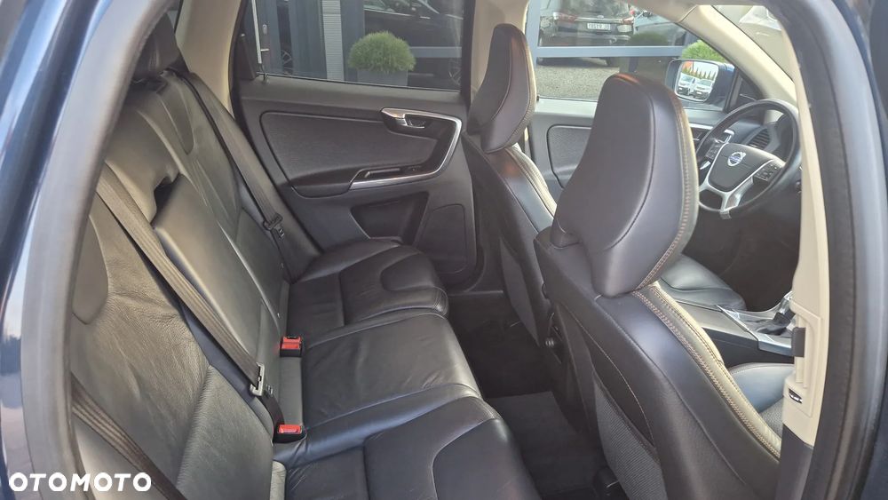 Volvo XC 60 D4 Geartronic Momentum - 10
