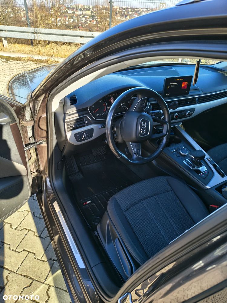 Audi A4 Avant 2.0 TDI S tronic - 10
