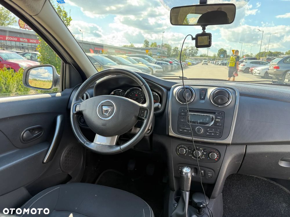 Dacia Sandero 1.2 16V Laureate - 4