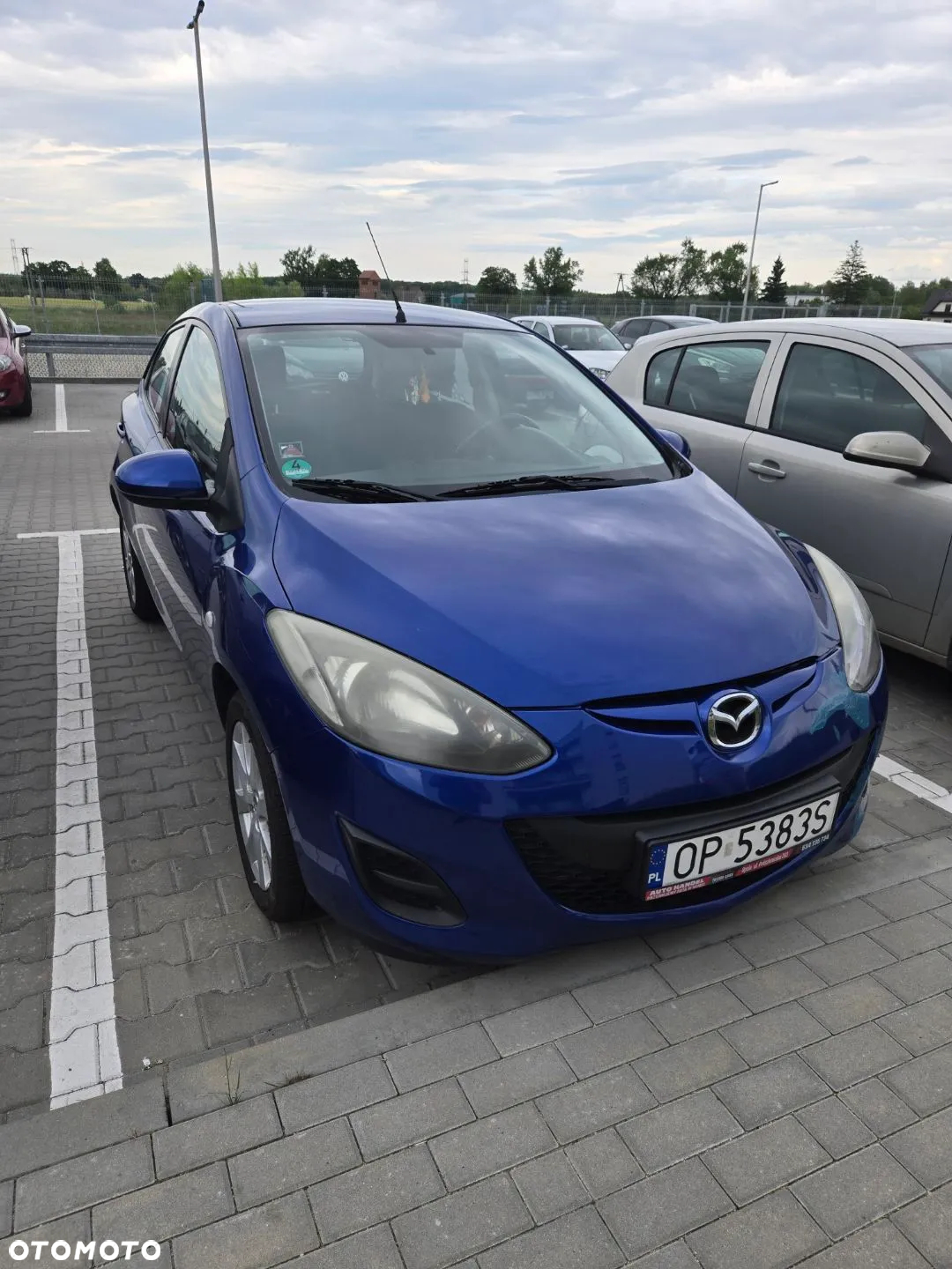 Mazda 2 - 6