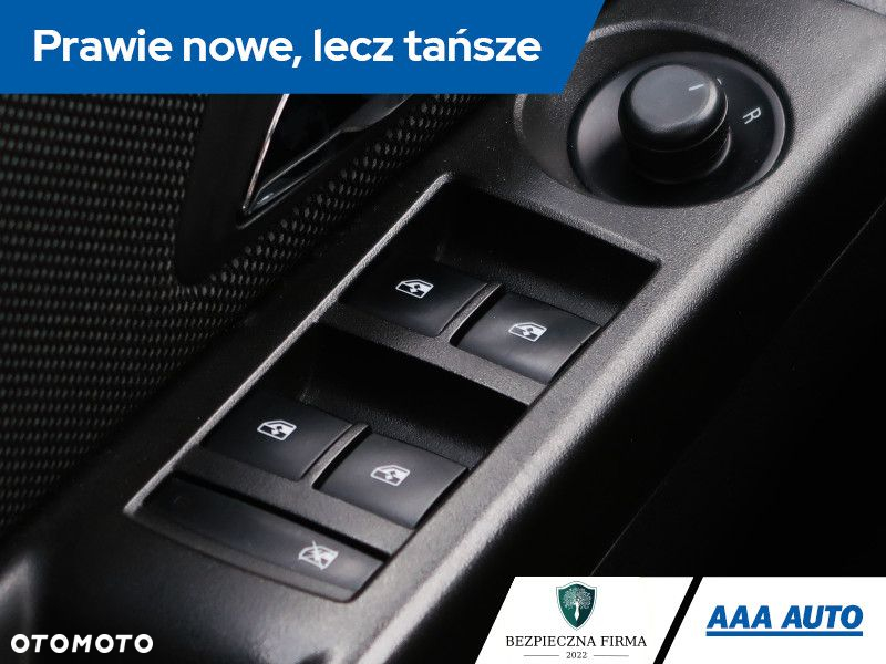 Chevrolet Cruze - 23
